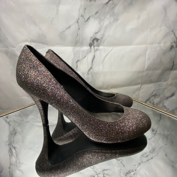 Fergalicious  Utopia Glitter Pumps - Picture 4 of 8